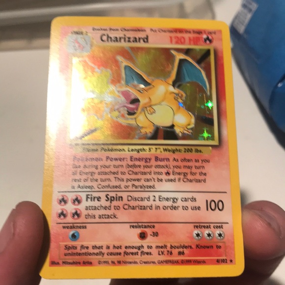 Hollo Charizard Pokemon Card (Base set) - Picture 3 of 4